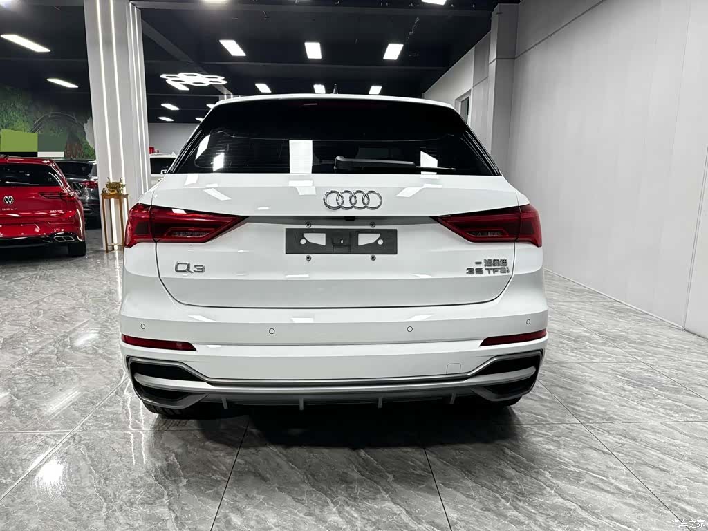Audi Q3, 2023 все фото