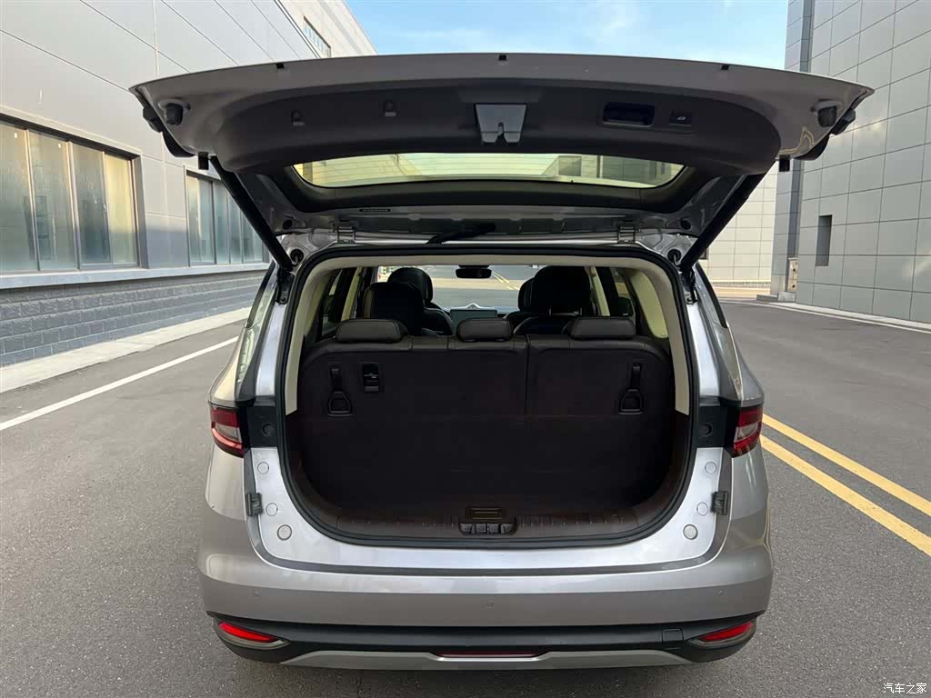 Geely Jiaji, 2019 17