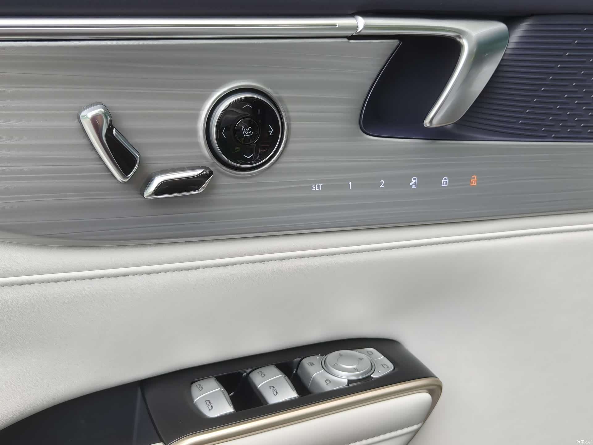 Buick GL8, 2025 7