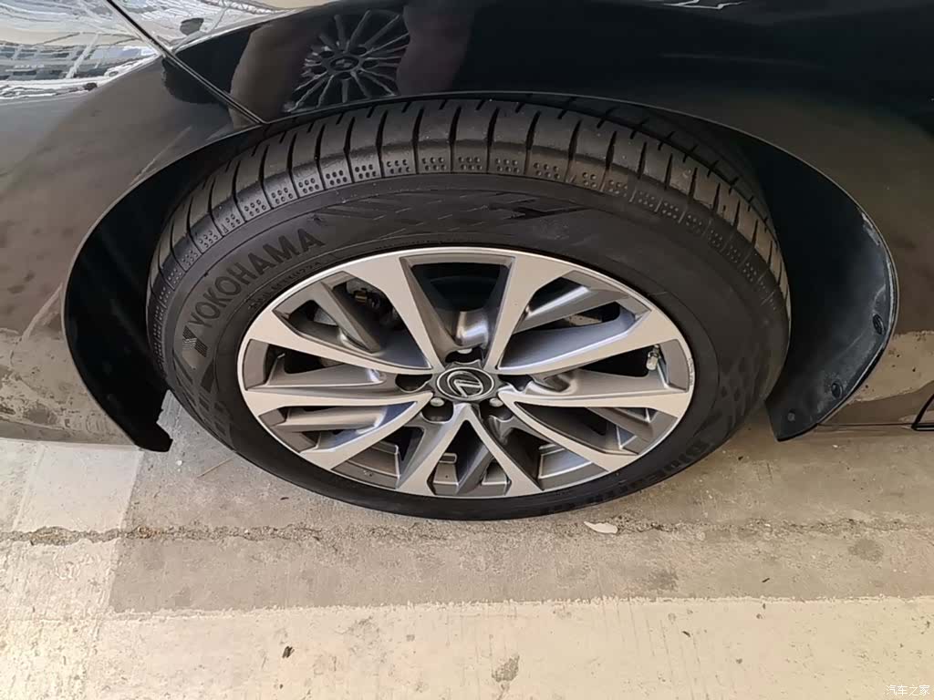 Lexus ES, 2024 23