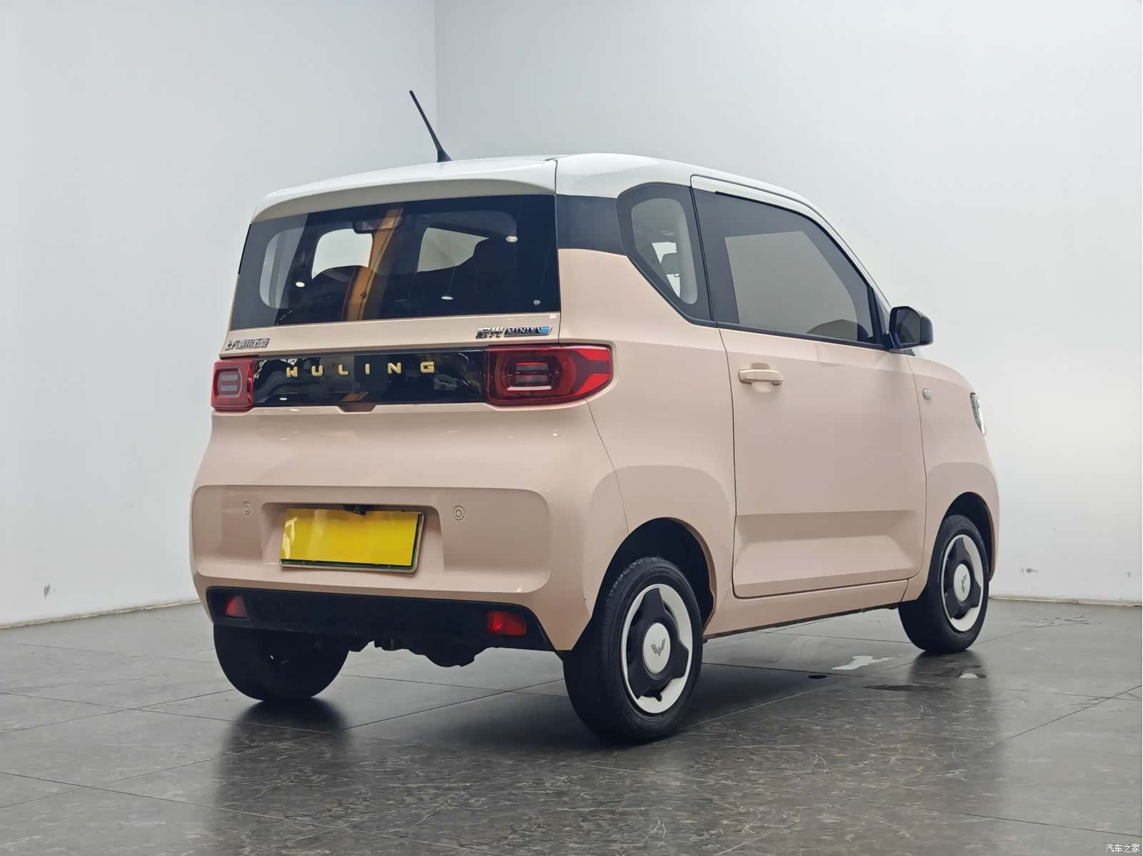 Wuling MINIEV, 2021 4