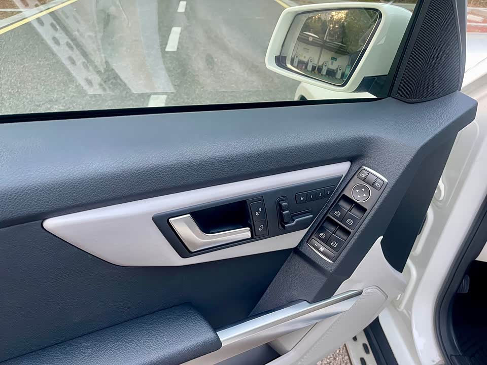 Mercedes-Benz GLK class