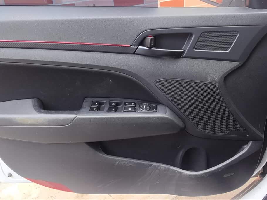 Hyundai Lead