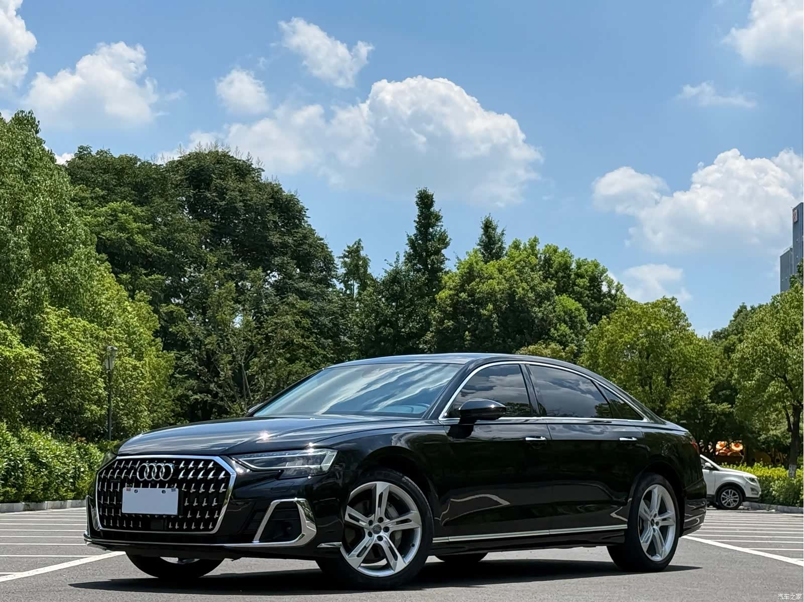 Audi A8L, 2023 1