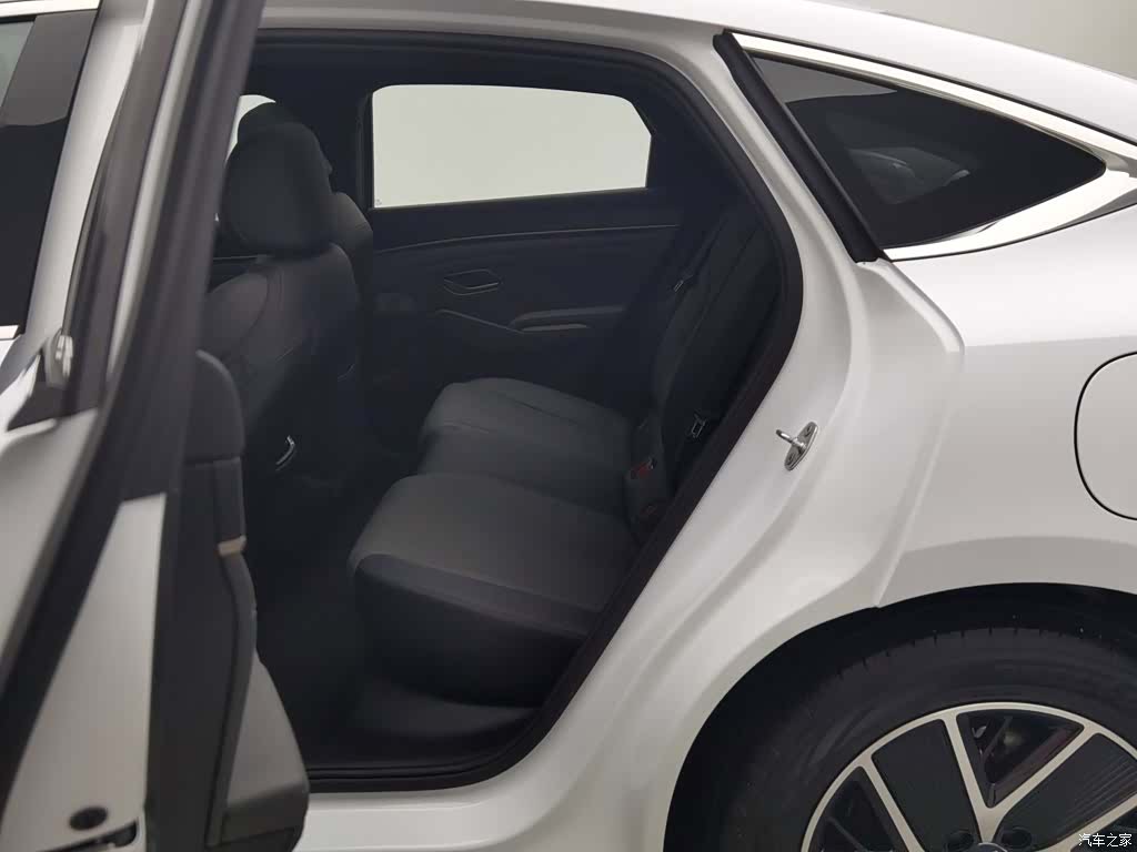 BYD Qin, 2025 15