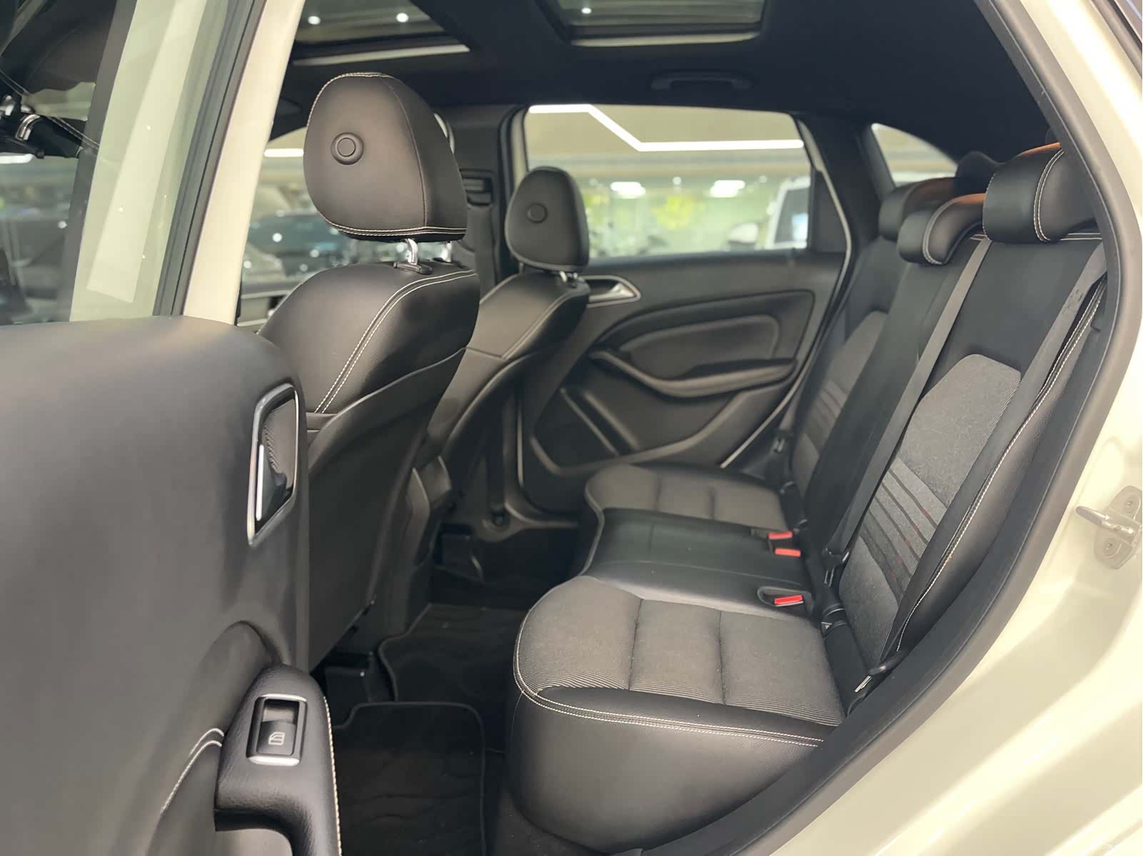 Mercedes-Benz B-Class, 2016 все фото