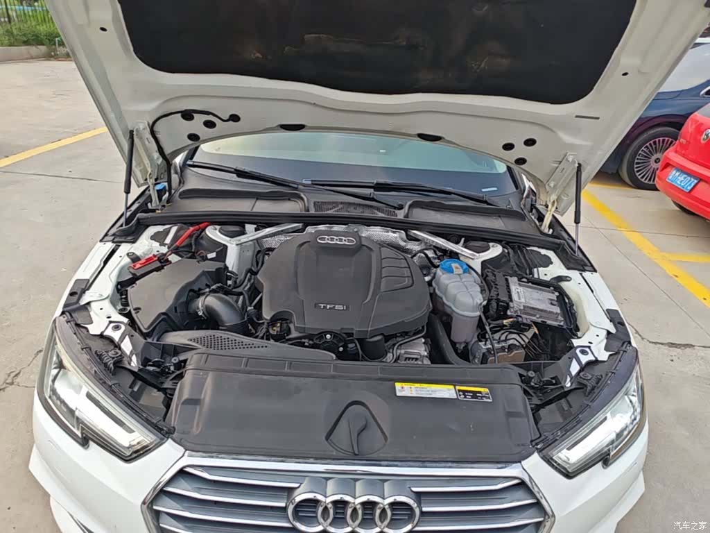 Audi A4L, 2018 20