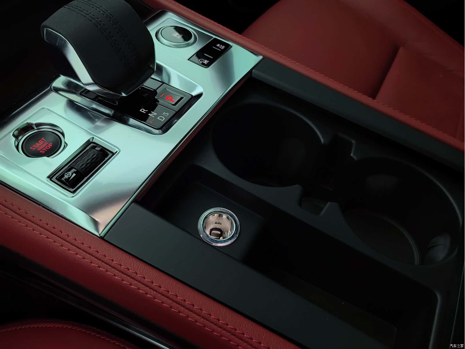 Jaguar F-PACE, 2021 22