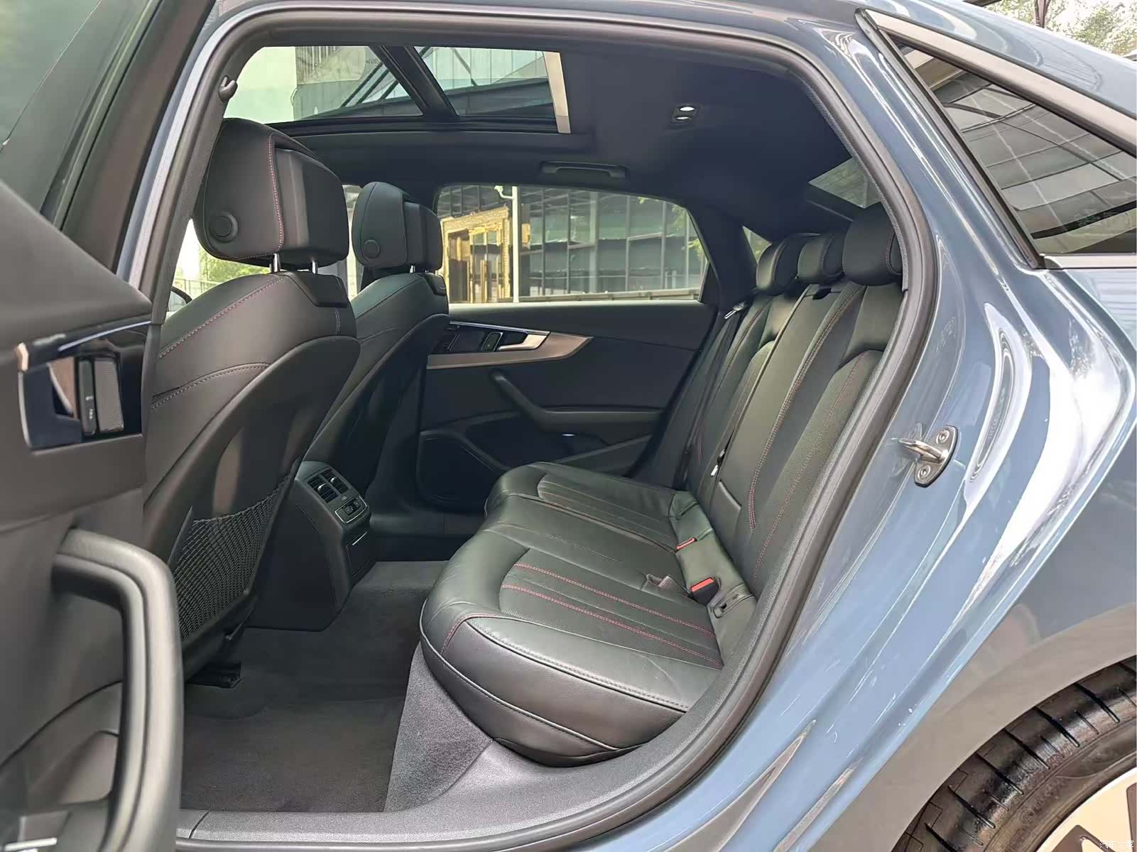 Audi A4L, 2022 8