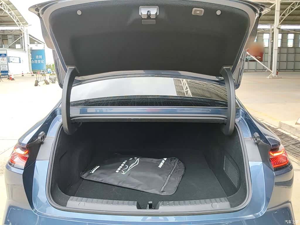 Geely 8, 2025 19