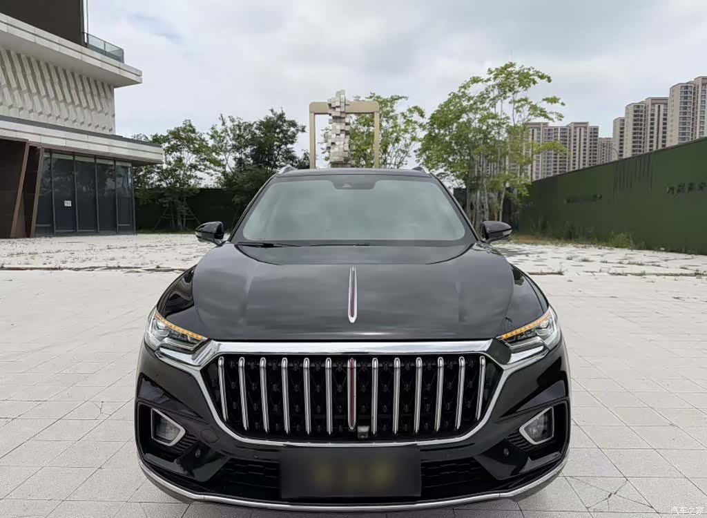 Hongqi HS5, 2022 9