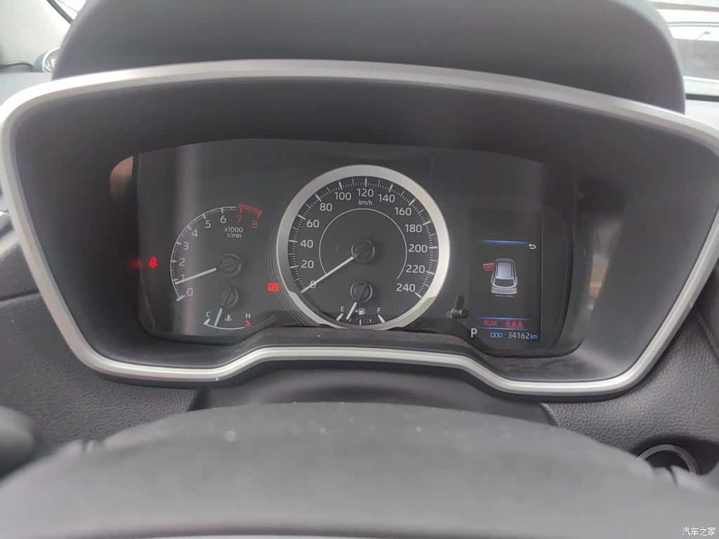 Toyota Frontlander, 2022 все фото
