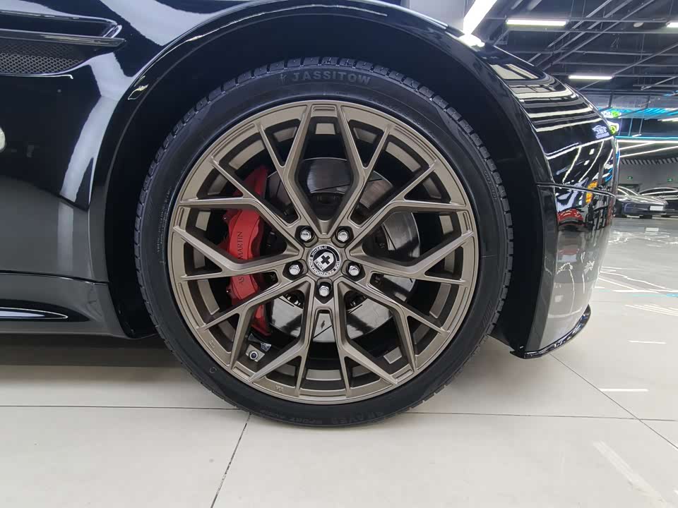 Aston Martin V8 Vantage