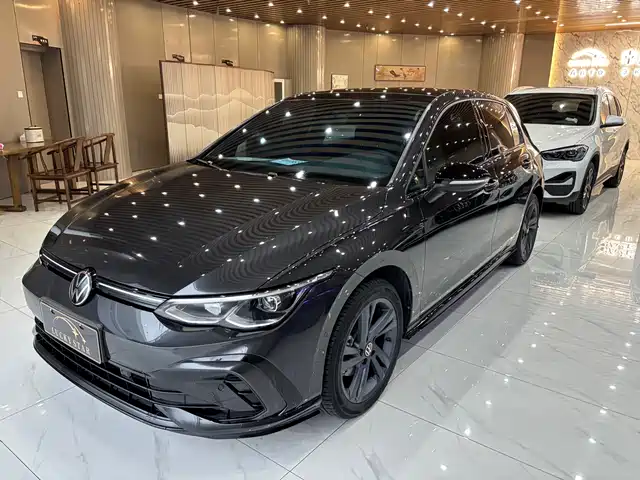 Volkswagen Golf 2023 — купить из Китая под заказ
