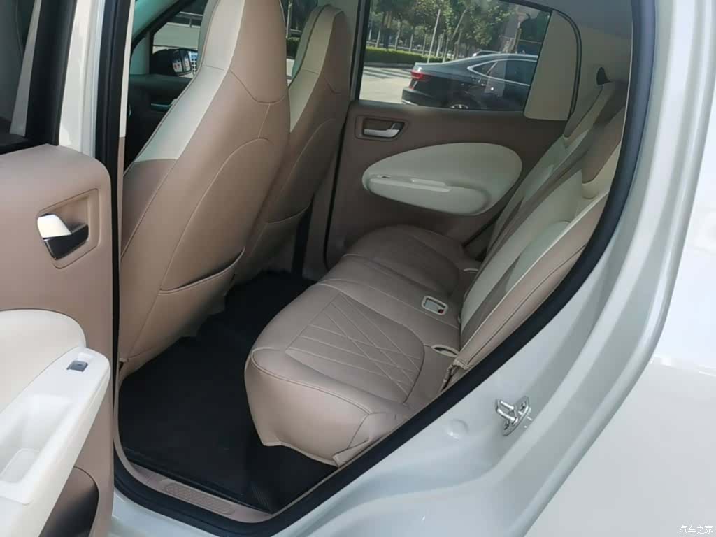 Wuling MINIEV, 2025 13