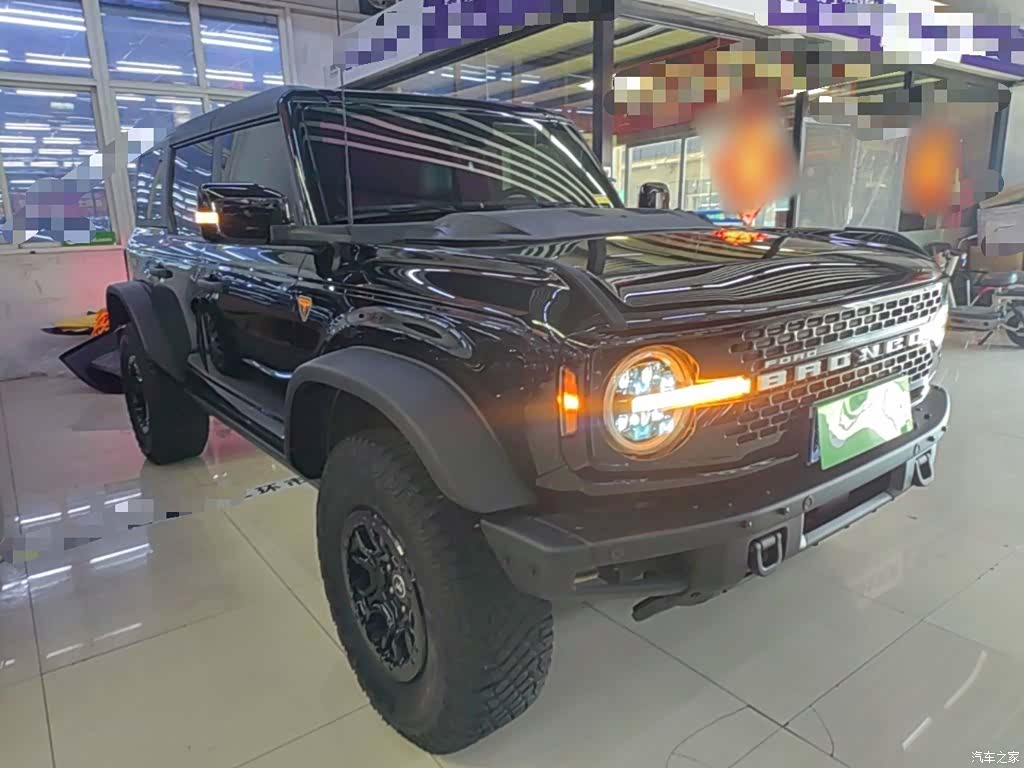Ford Bronco, 2025 4