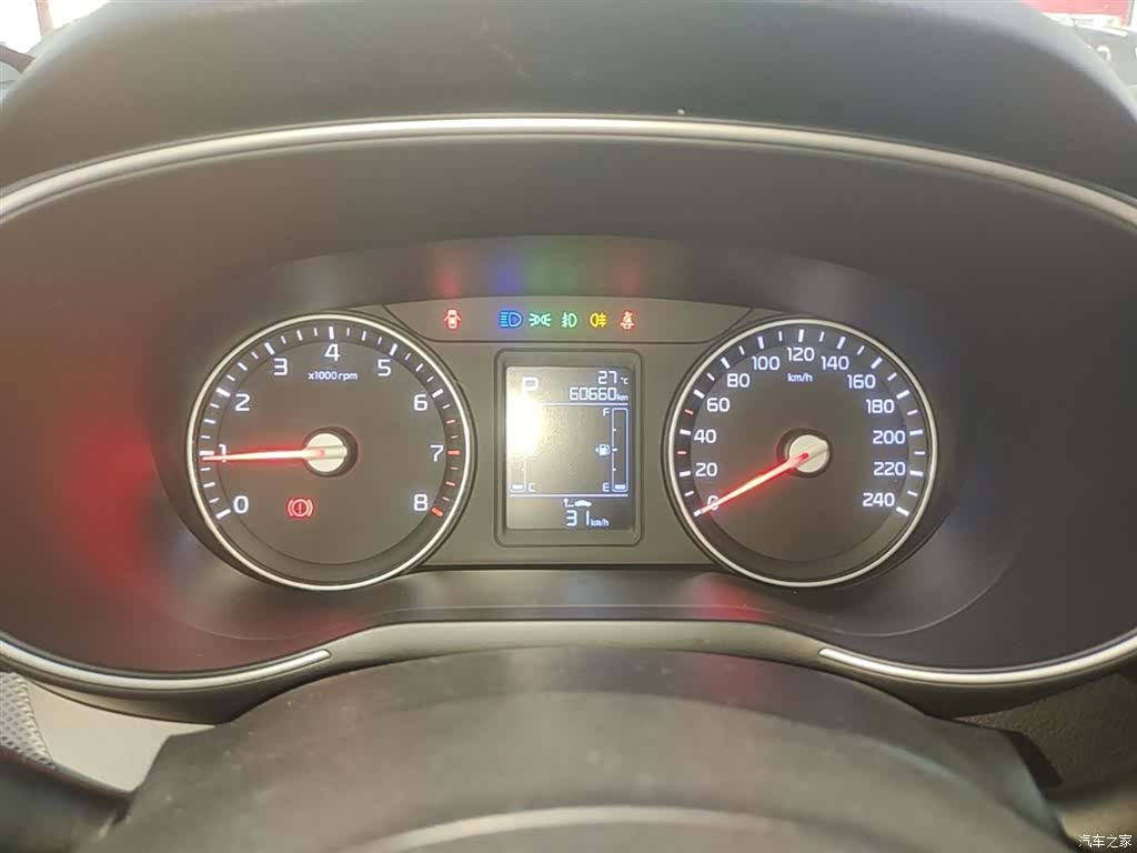 Kia KX3, 2016 12