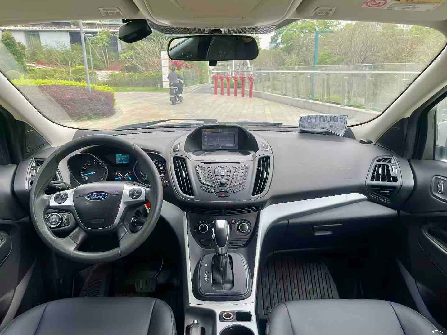 Ford Kuga, 2014 6