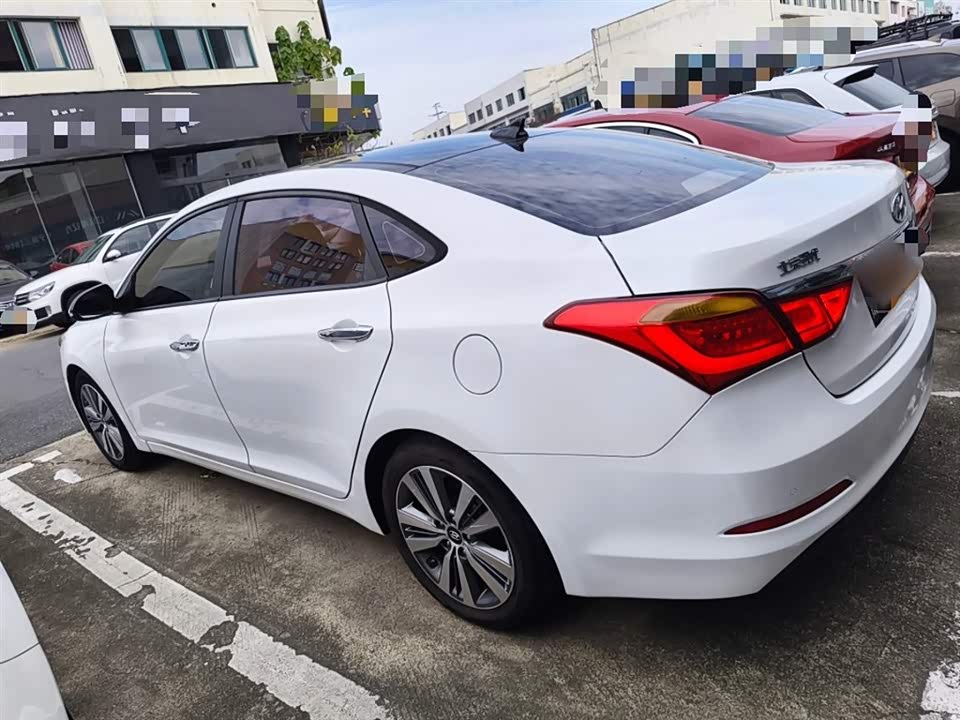 Hyundai Name picture