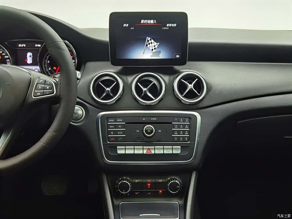 Mercedes-Benz GLA, 2017 12