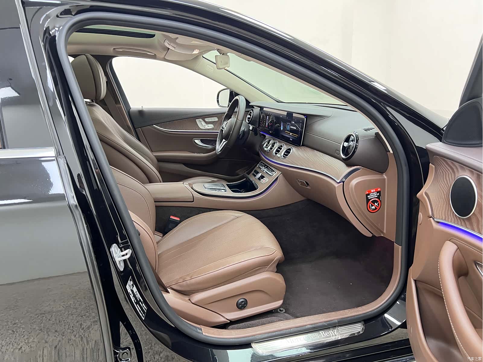 Mercedes-Benz E-Class, 2020 29