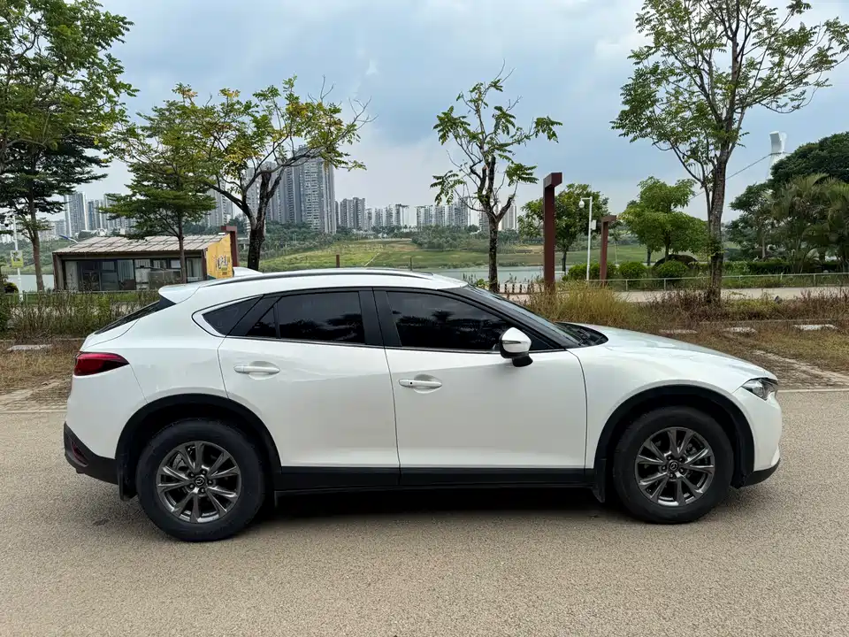 Mazda CX-4