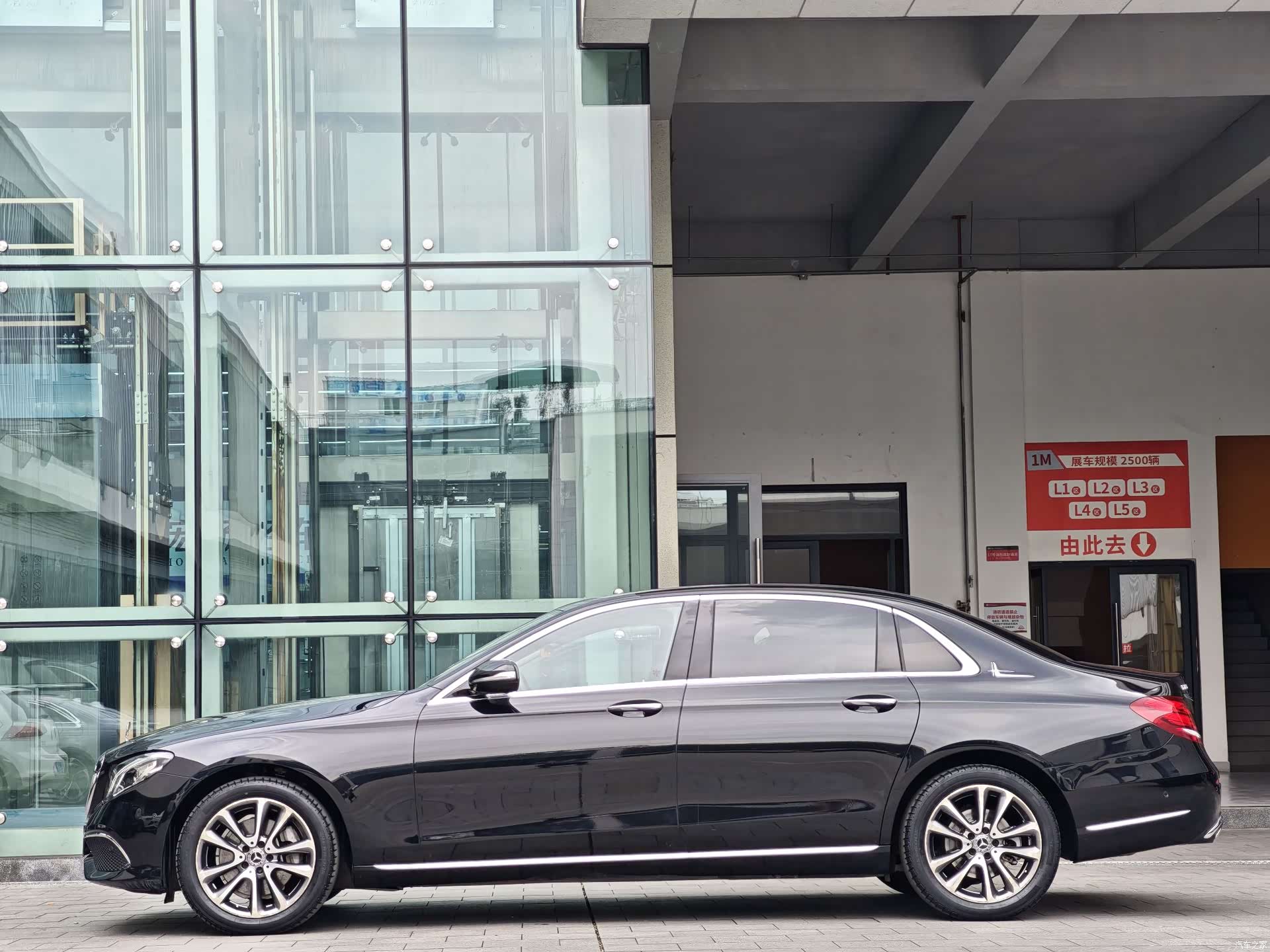Mercedes-Benz E-Class, 2018 7