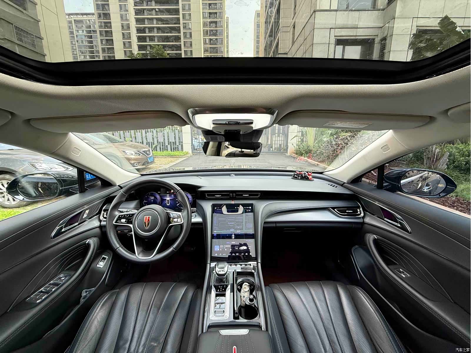 Hongqi H5, 2022 15