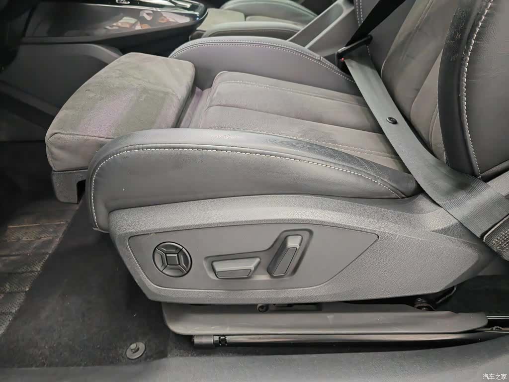 Audi Q4 e-tron, 2024 20