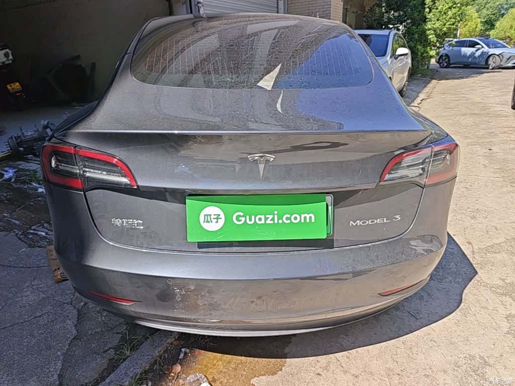 Tesla Model 3, 2020 6