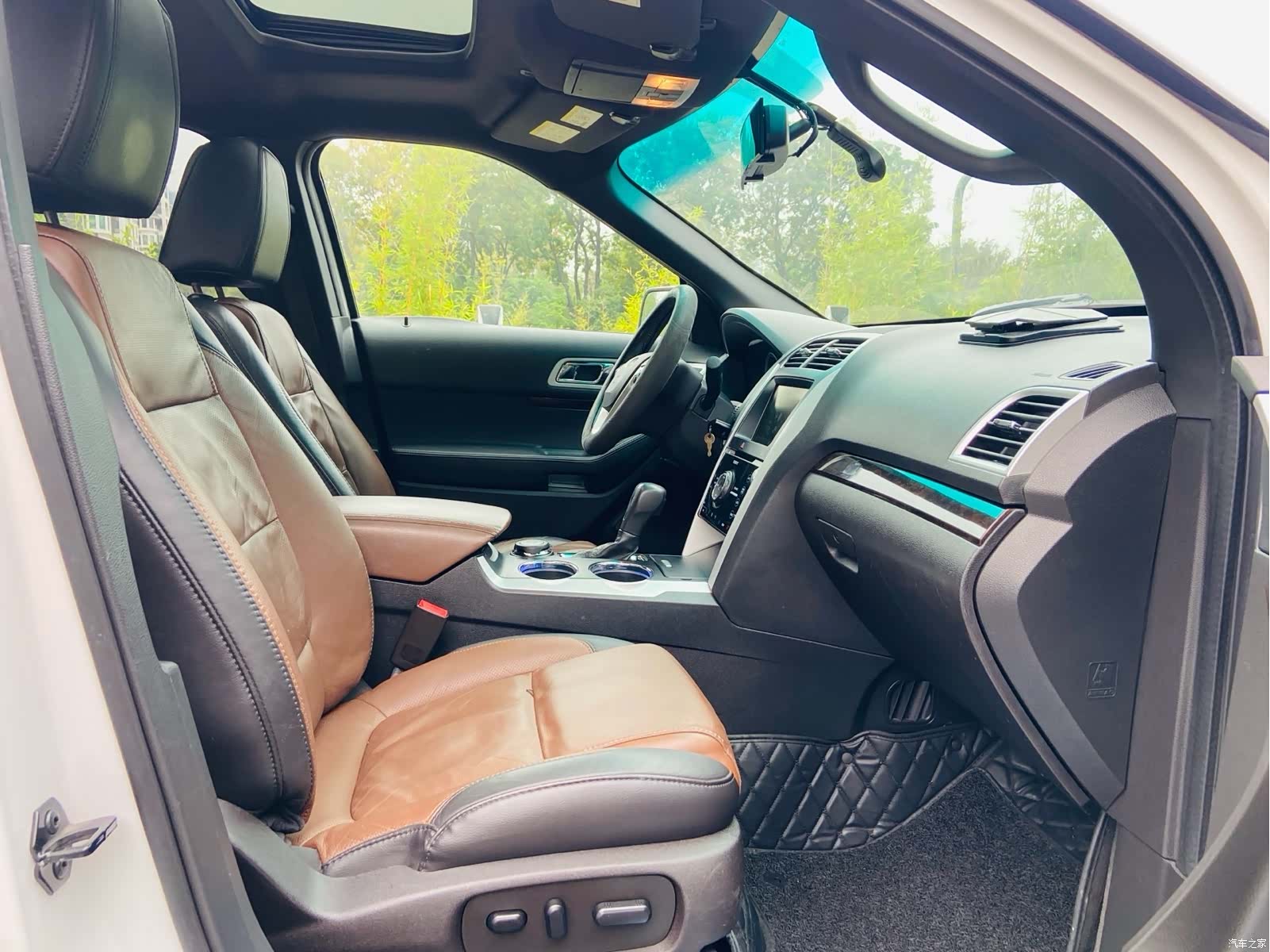Ford Explorer, 2014 8