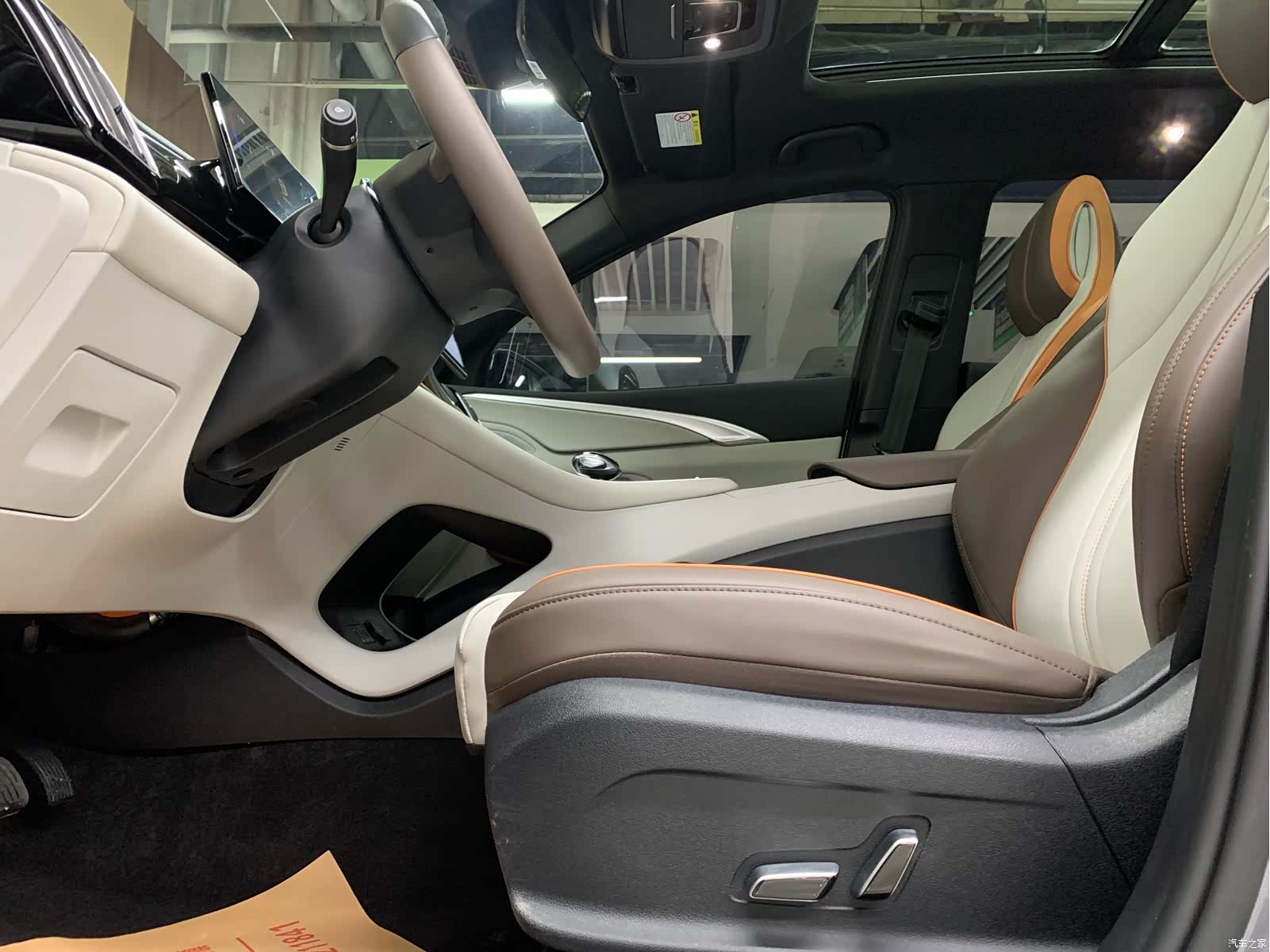 BYD Song, 2022 8
