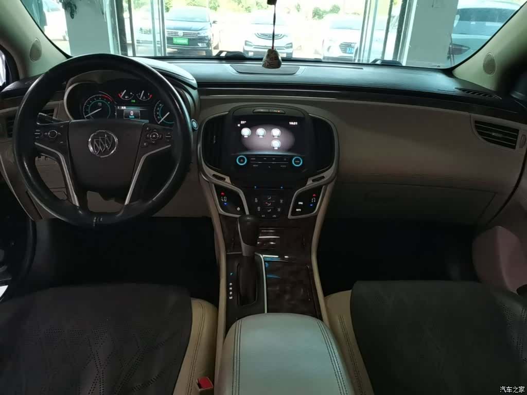 Buick LaCrosse, 2015 10