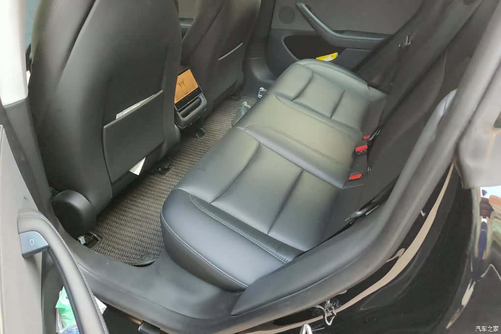 Tesla Model 3, 2023 11