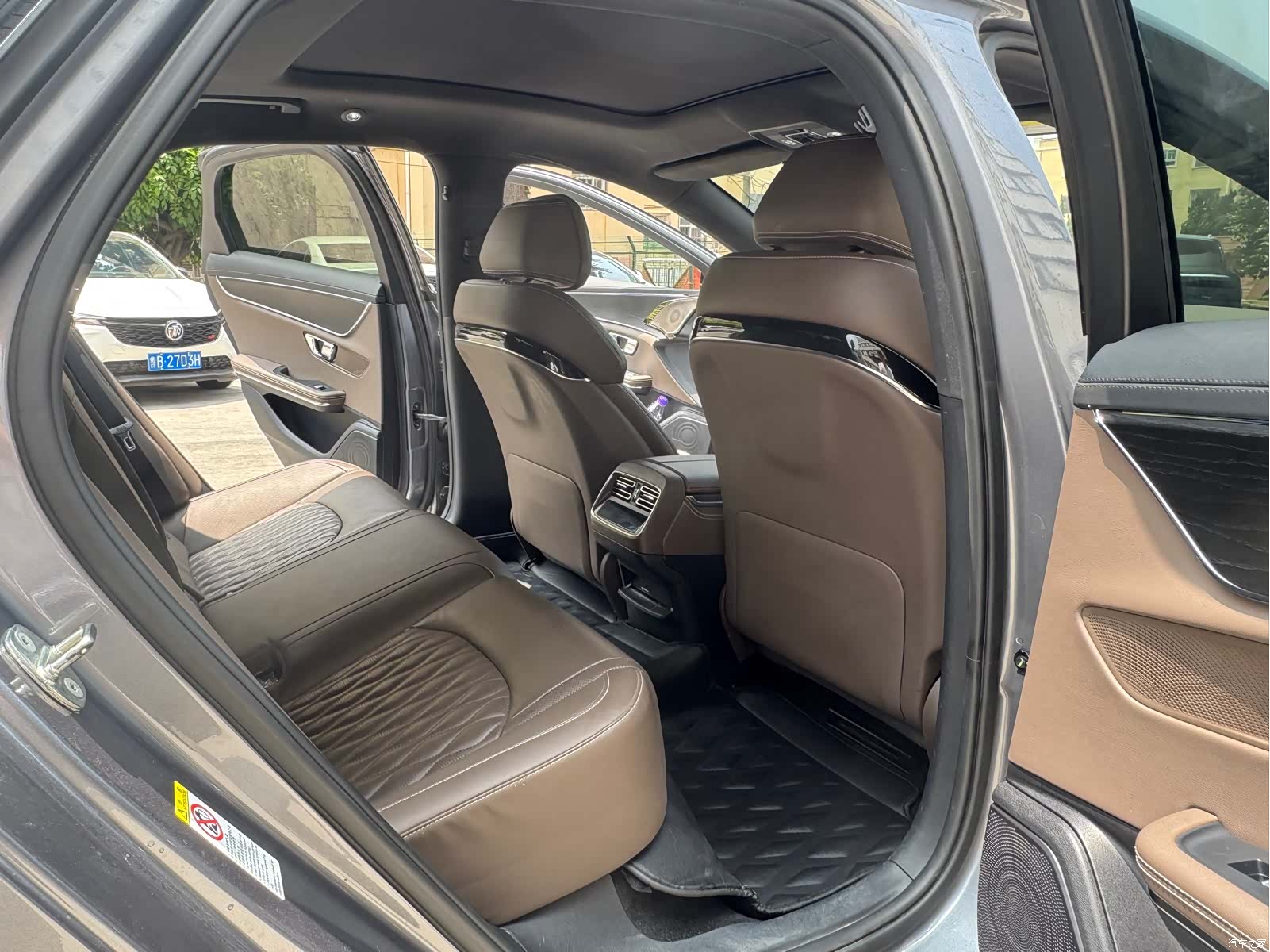BYD Han, 2022 10