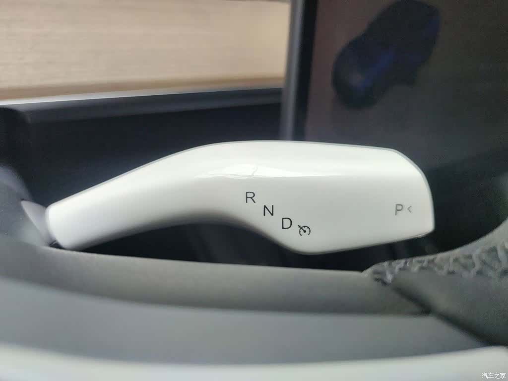 Tesla Model Y, 2022 7