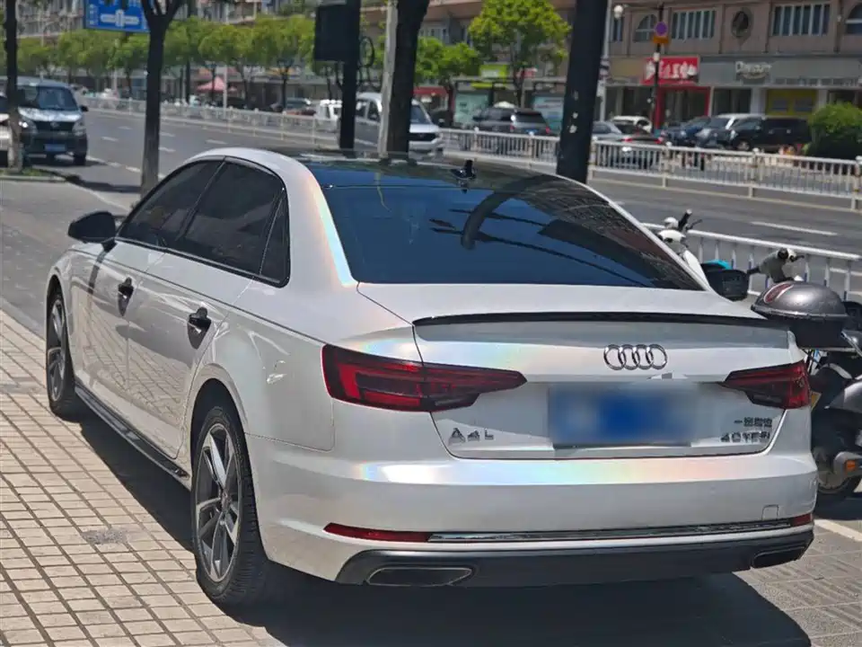 Audi A4L