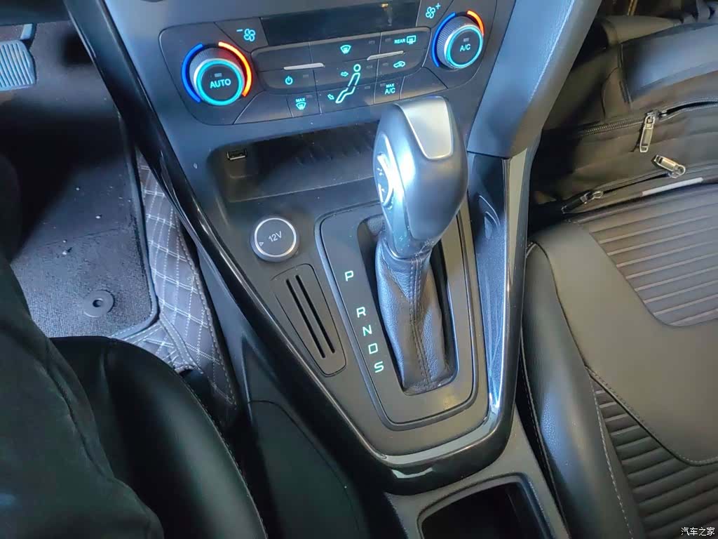 Ford Focus, 2017 10