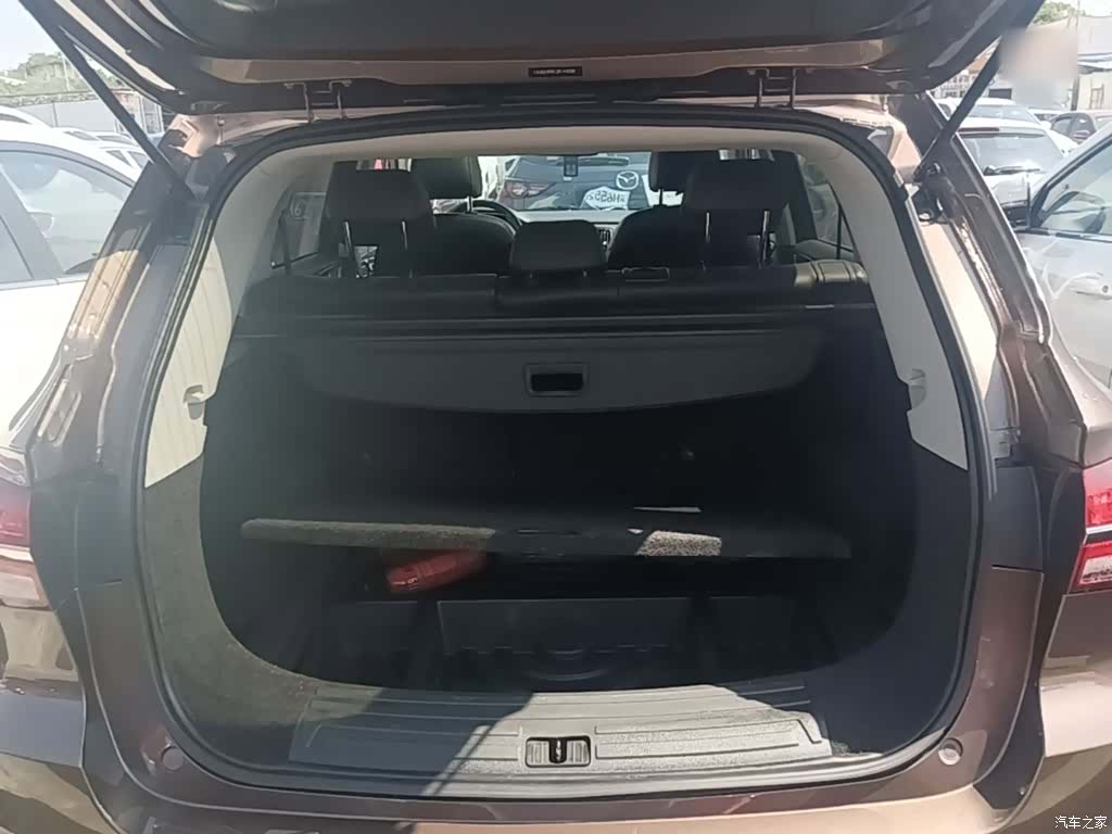 Roewe RX5, 2018 9