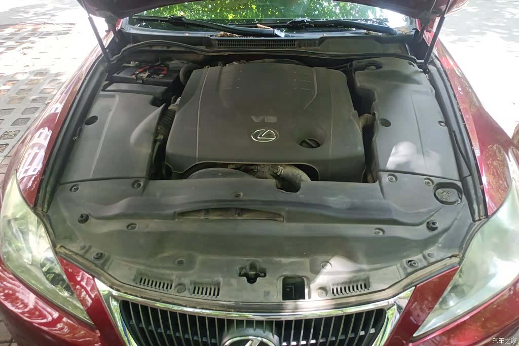 Lexus IS, 2013 10