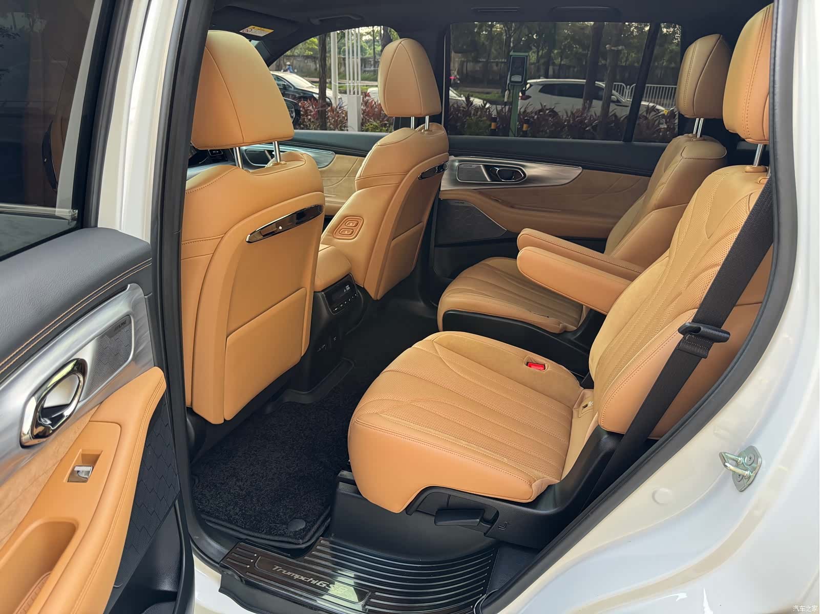 Trumpchi ES9, 2025 9