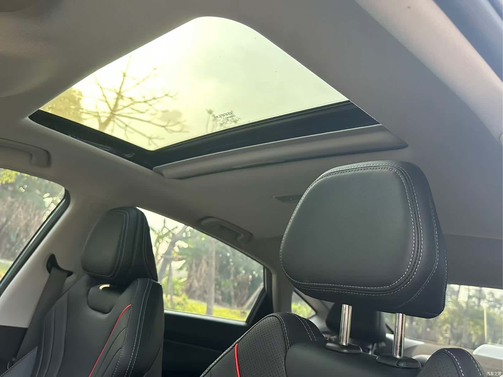 Geely Binray, 2025 21