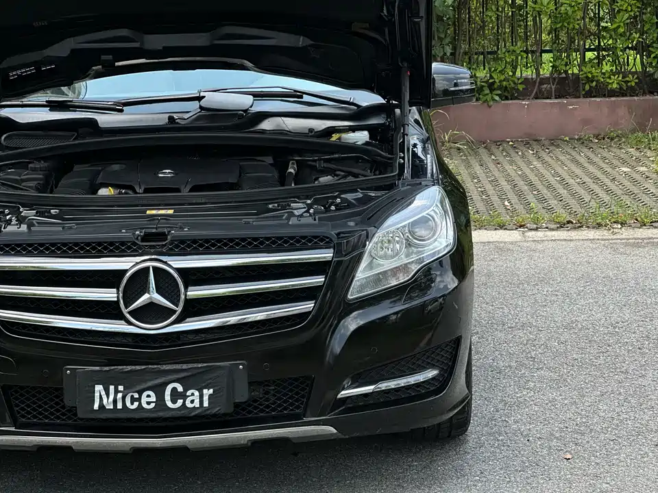 Mercedes-Benz R-class