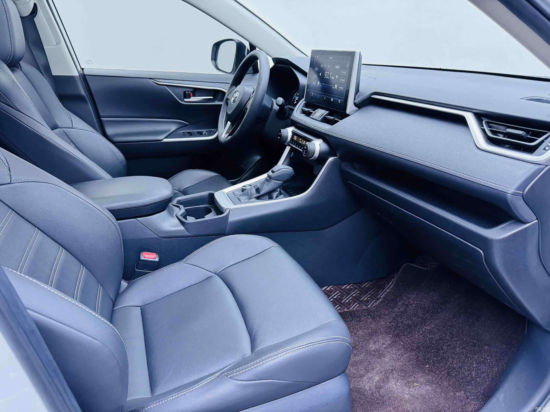 Toyota Wildlander, 2021 10