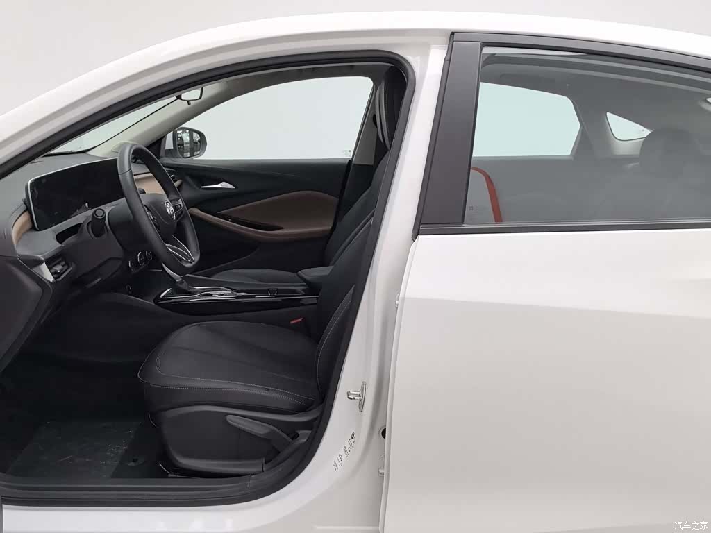 Buick Verano, 2022 10