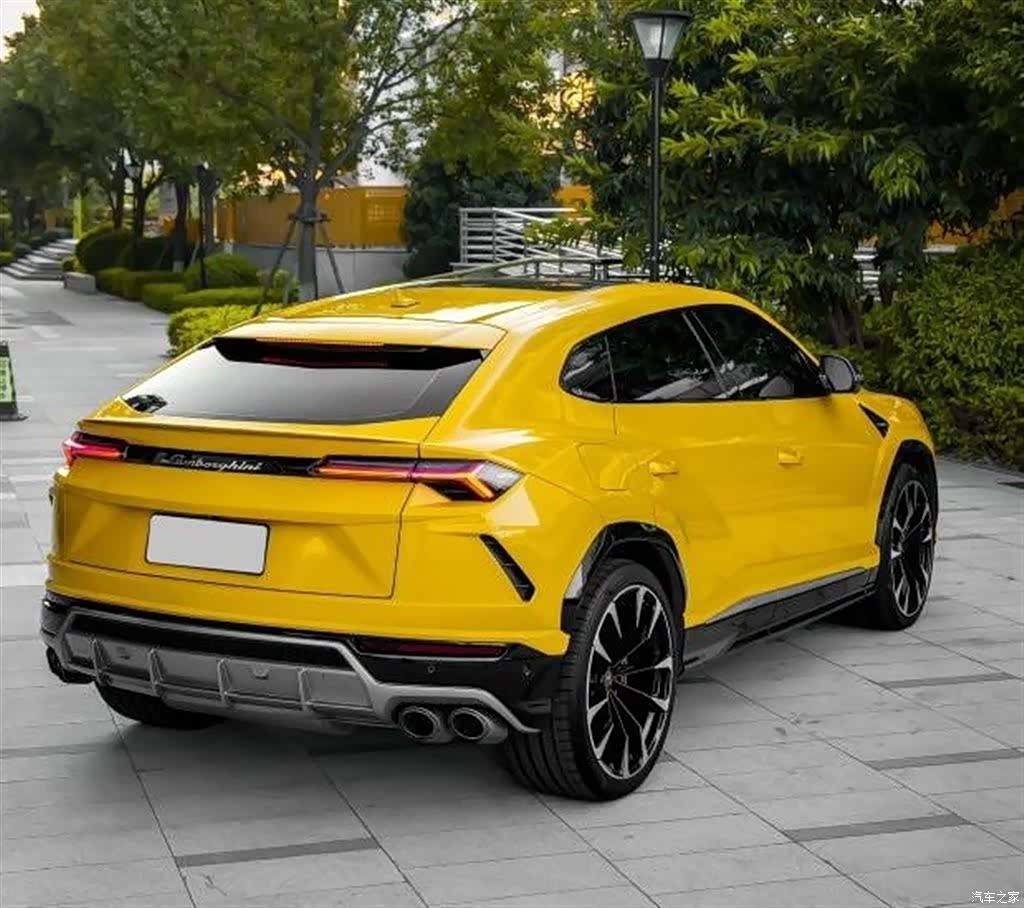 Lamborghini Urus, 2019 11