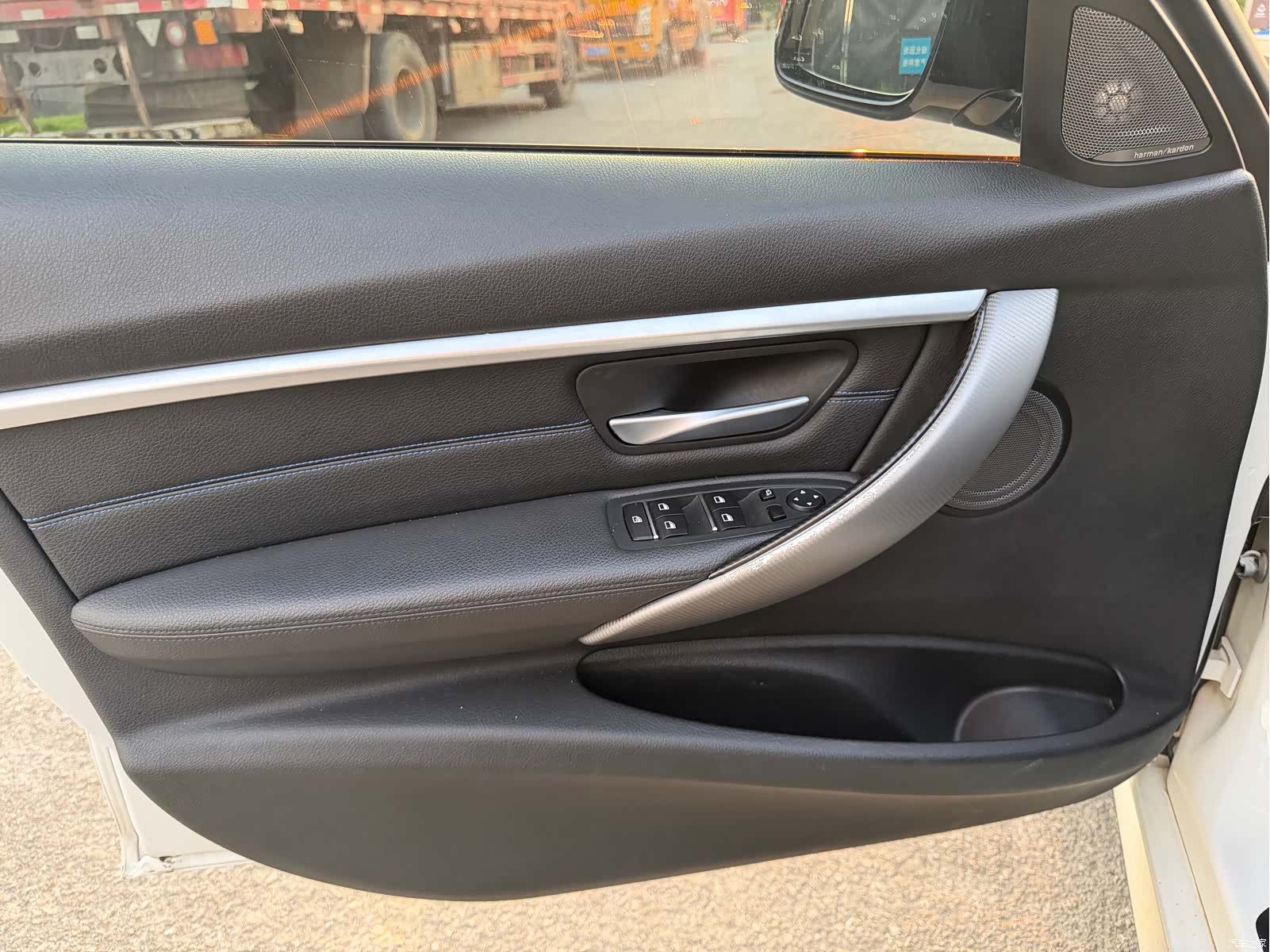 BMW 3 Series, 2019 14
