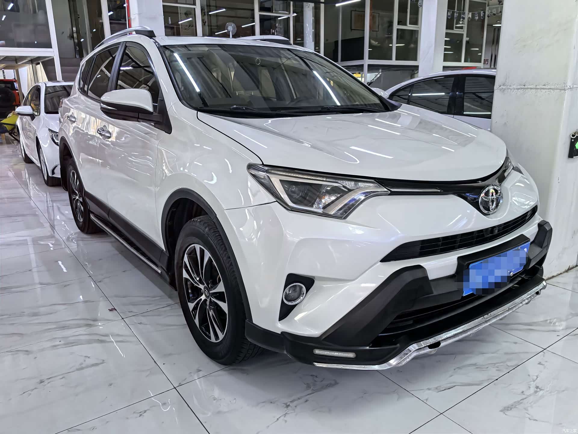 Toyota RAV4, 2017 3