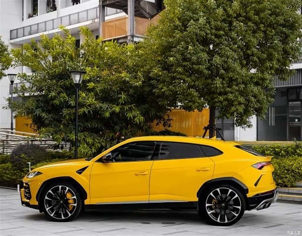 Lamborghini Urus, 2019 13