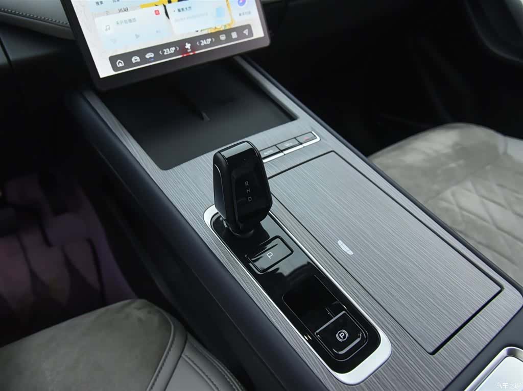 Geely Boyue, 2024 10